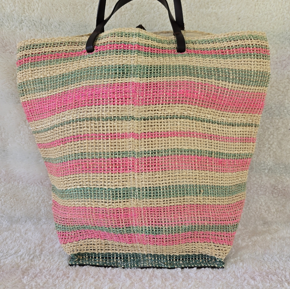 Tote Le Monde Striped Pink and Green Raffia Woven Tote Bag - Picture 2 of 8